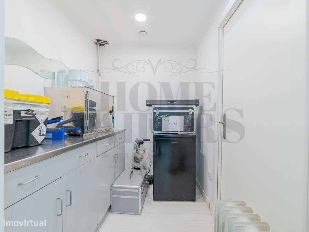 Trespasse de Clínica de Beleza - Localização Premium em Almada-15