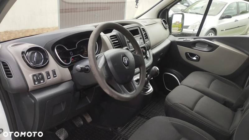 Renault Trafic - 10