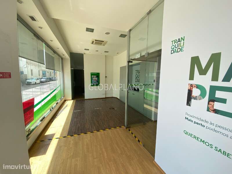 Loja para arrendamento em Lagoa - Grande imagem: 2/8