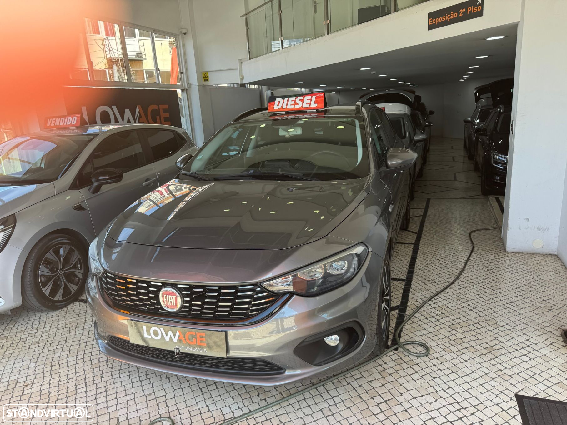 Fiat Tipo Station Wagon 1.3 M-Jet Lounge - 23