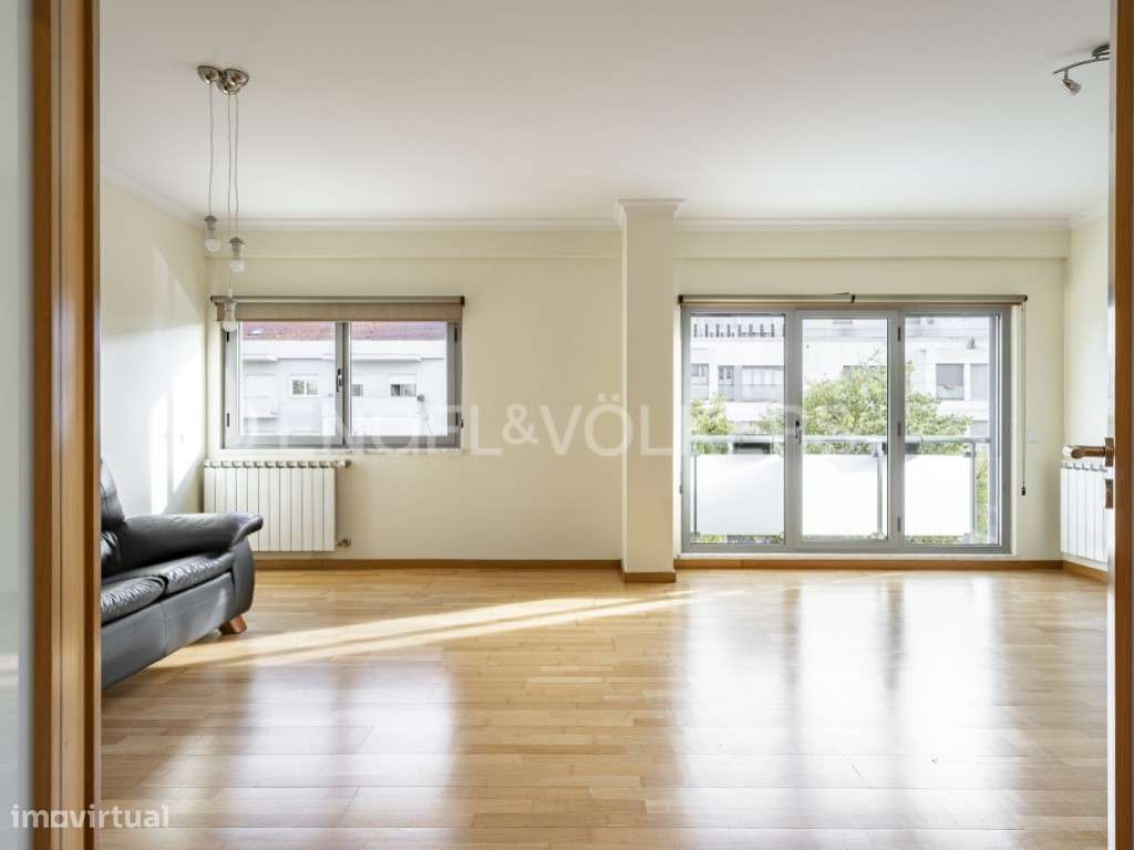 T2 com Garagem em condomínio fechado - Grande imagem: 3/26