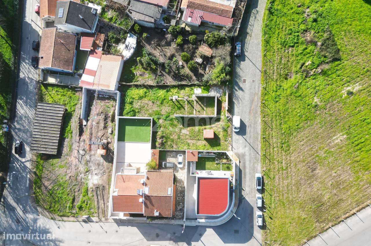 Terreno 330 M2 com Projecto aprovado e licenças em vigor-16