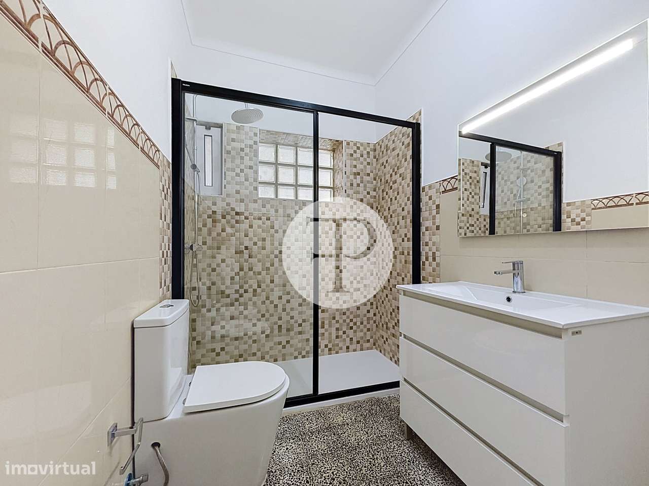 T3 remodelado no centro das Caldas da Rainha, último piso com varanda-20