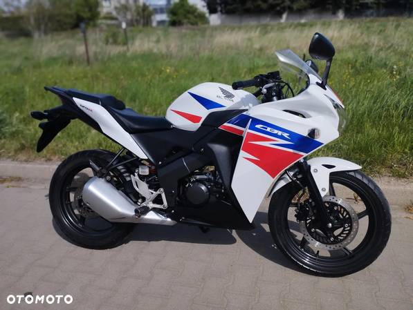 Honda CBR - 1