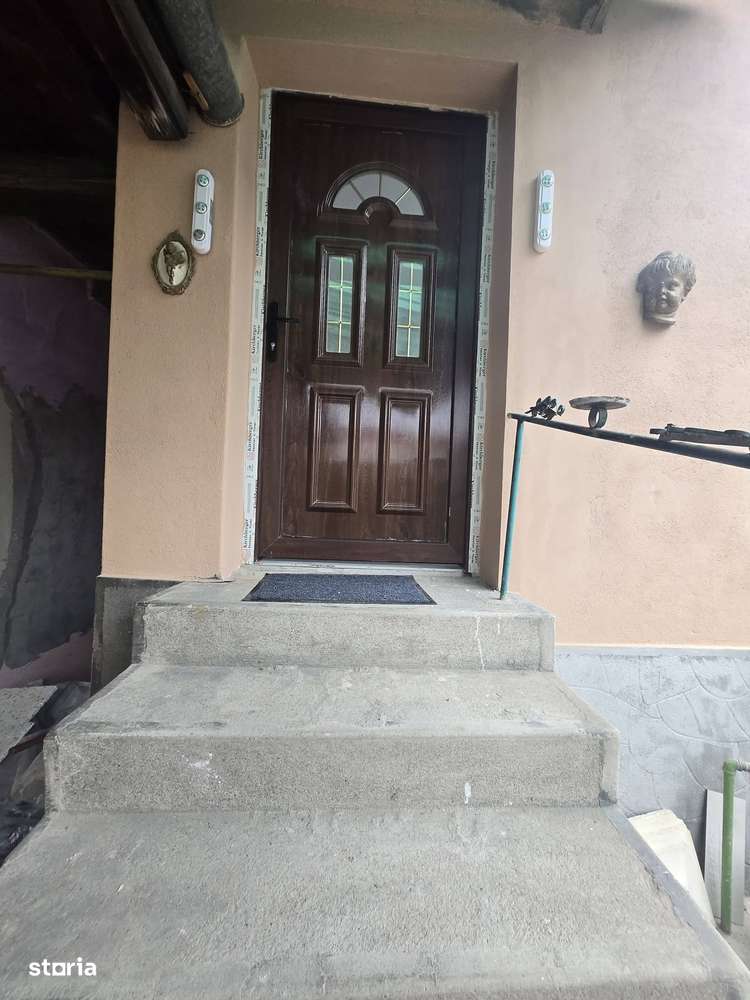 Casa de vanzare - Medias - - Imagine principală: 4/10