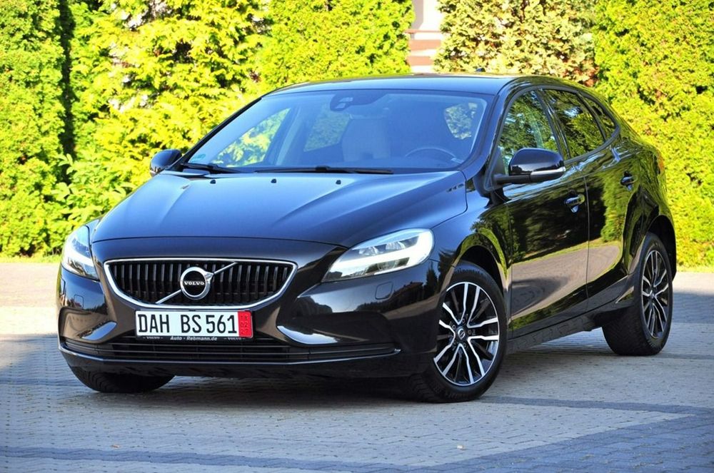 Volvo V40 II (2012-) 2017