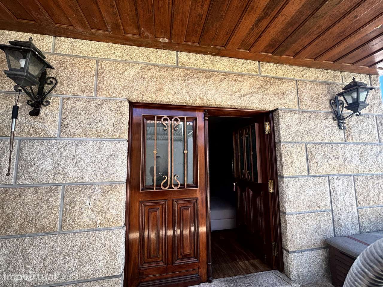 Belíssima Quinta T5 com produção ativa de Vinhas-10