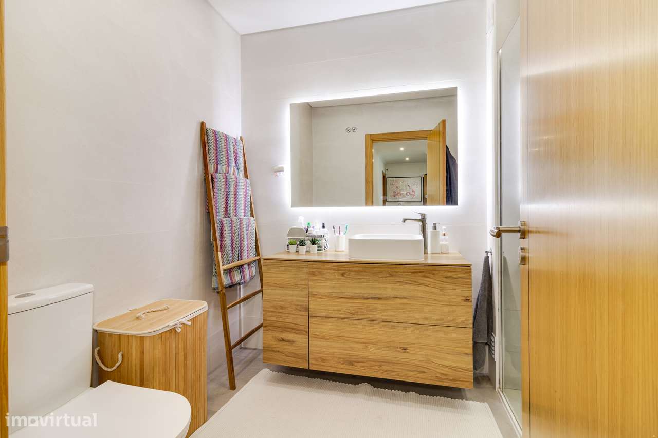 APARTAMENTO T3+1 | MONTIJO | 193 M2 | LUGAR DE PARQUEMANETO-13