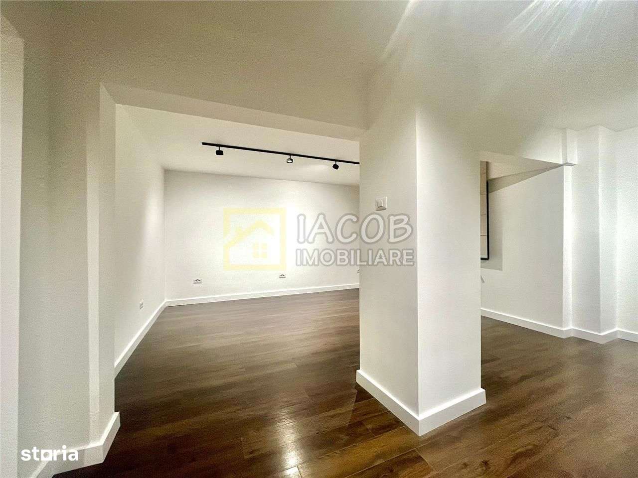 Apartament pretabil diverse activitati economice, zona Insula - Bistri - Imagine principală: 3/11