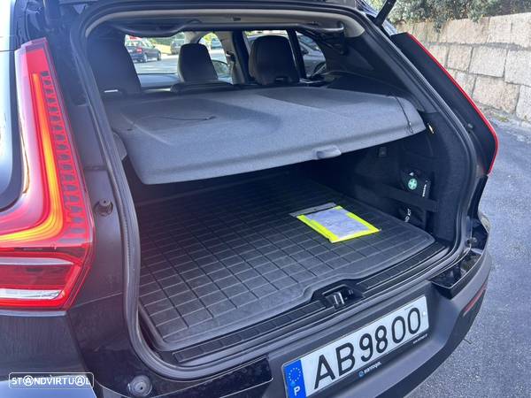 Volvo XC 40 2.0 D3 Momentum Plus - 18