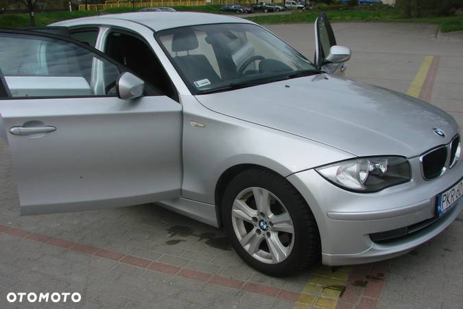 BMW Seria 1 118d - 5