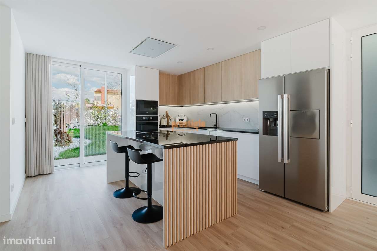 Moradia T3 Venda em Palmeira de Faro e Curvos,Esposende-7