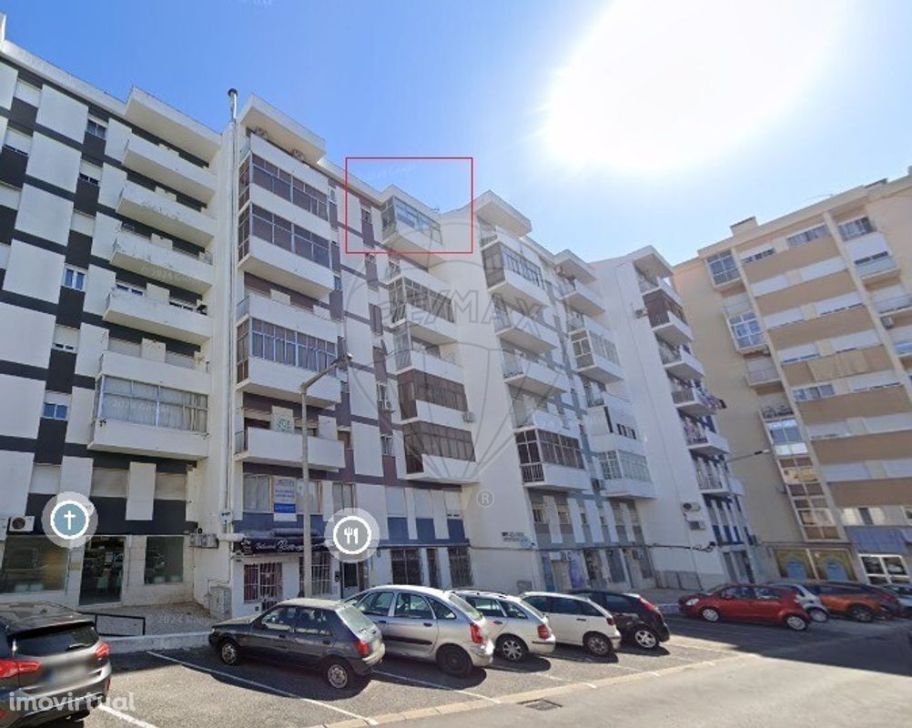 Apartamento T3 à venda em Corroios