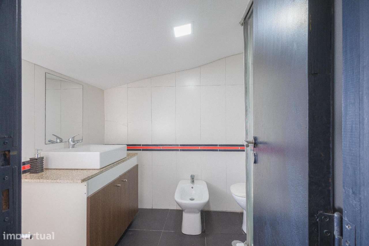 Moradia T2 transformada em T3, totalmente renovada, Vila Nova de Gaia-25