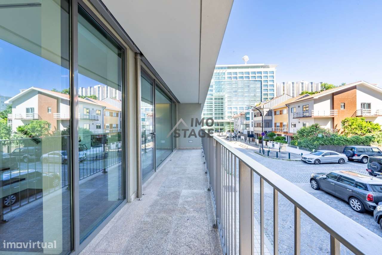 Moradia T3 de Luxo | 4 Pisos | Elevador | Jardim Privativo 195m² | Boa-18