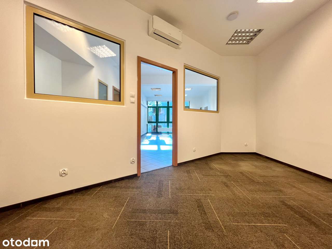 Gotowy LOKAL | centrum Wrocławia | budynek 2000 r. ! od zaraz !-11