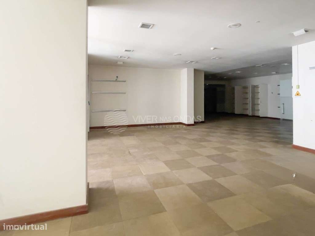 Estabelecimento comercial, no Bonfim - Porto. - Grande imagem: 2/23