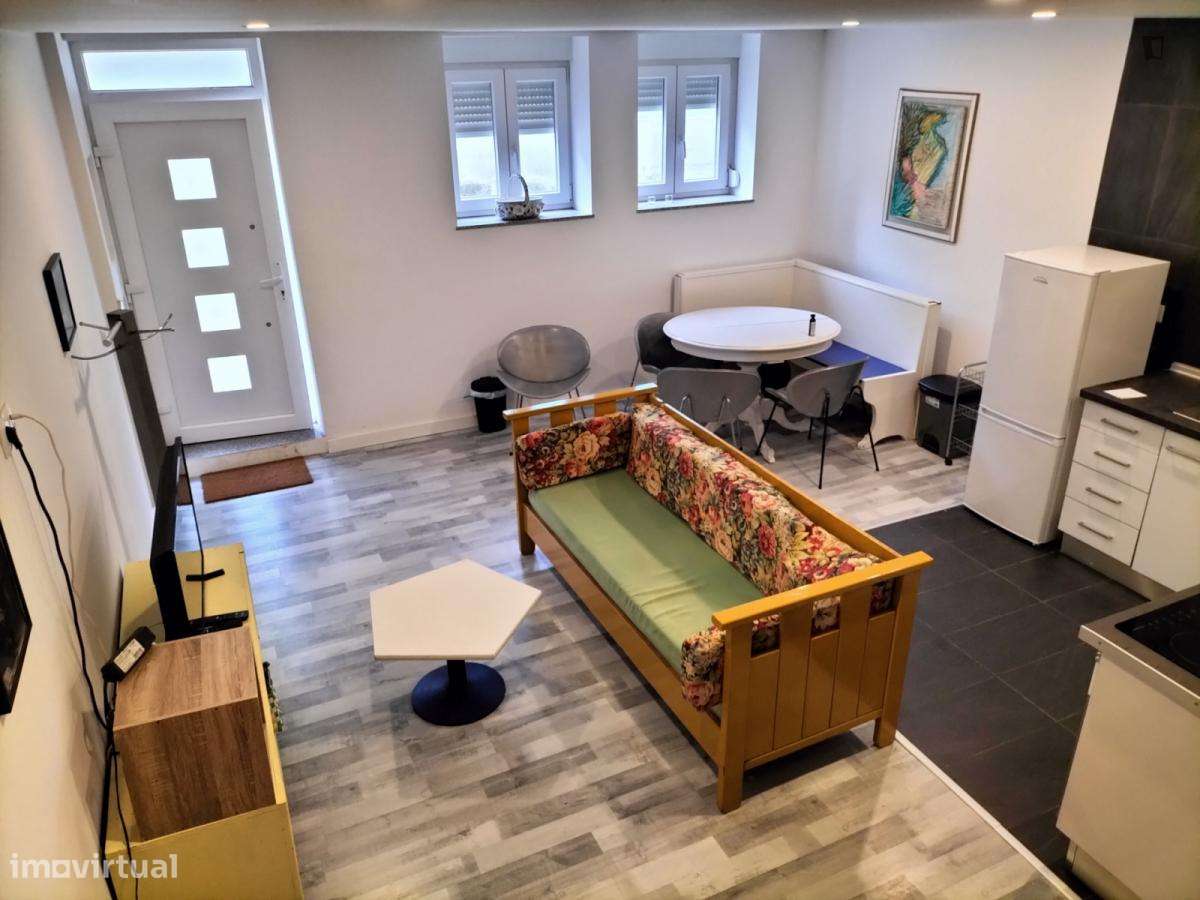 Casa com 2 quartos - localizado em Ramalde Porto - Grande imagem: 2/2