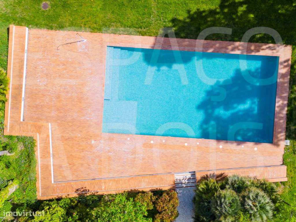 DESLUMBRANTE! Condomínio Privado com porteiro residente, vigilância...-8