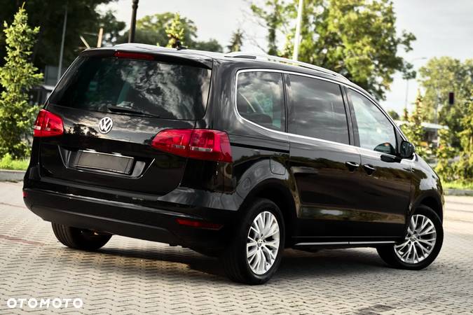 Volkswagen Sharan 2.0 TDI Highline DSG - 2