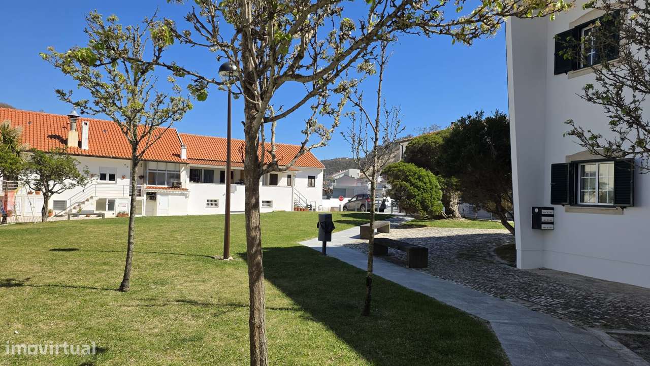 T1 -1º andar, mobilado e equipado, c/ vista mar em Paredes da Vitória.-18