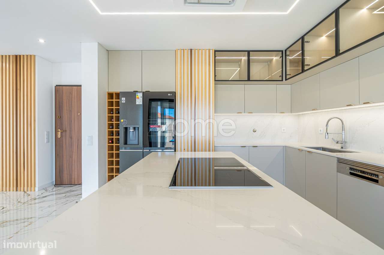 Apartamento T3 Penthouse com Vista Mar e Cidade no Caniço-4