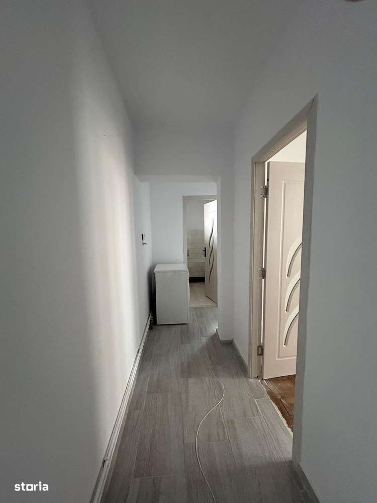 Brasovul Vechi - Apartament decomandat, 2 camere, spatios, insorit! - Imagine principală: 3/9