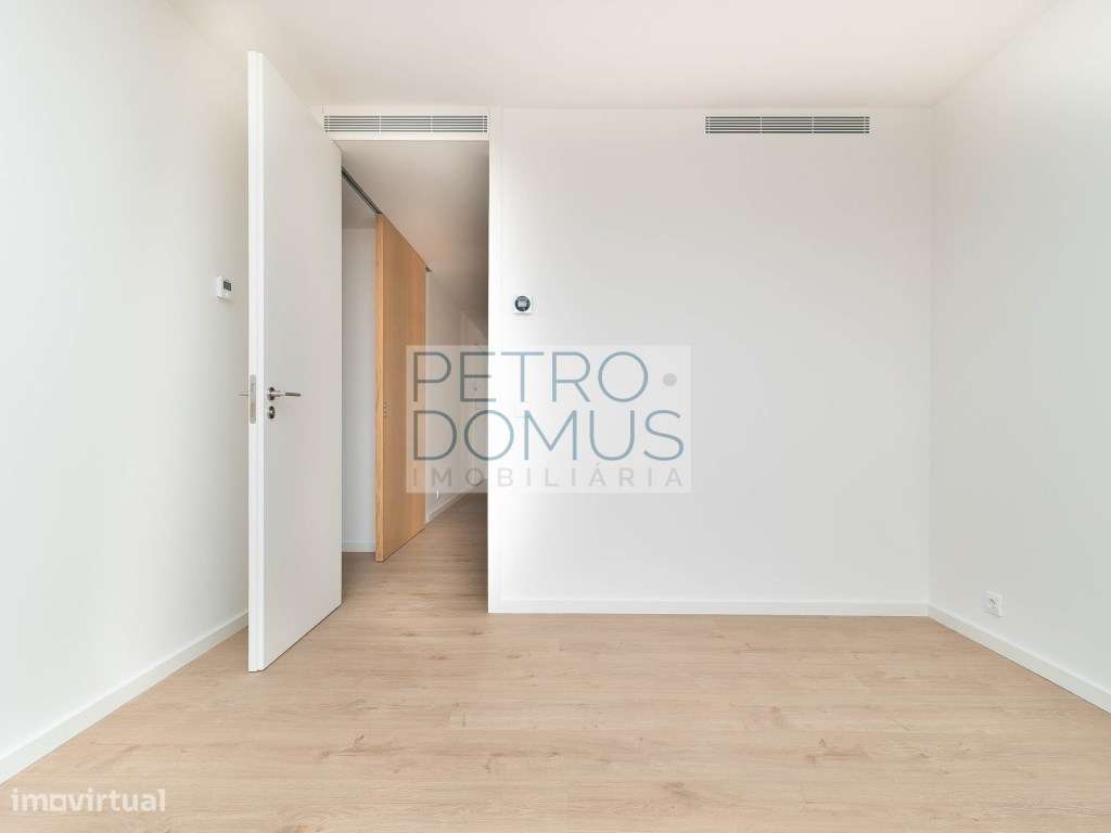 APARTAMENTO T4 COM TERRAÇO - CENTRO DE LEIRIA-17