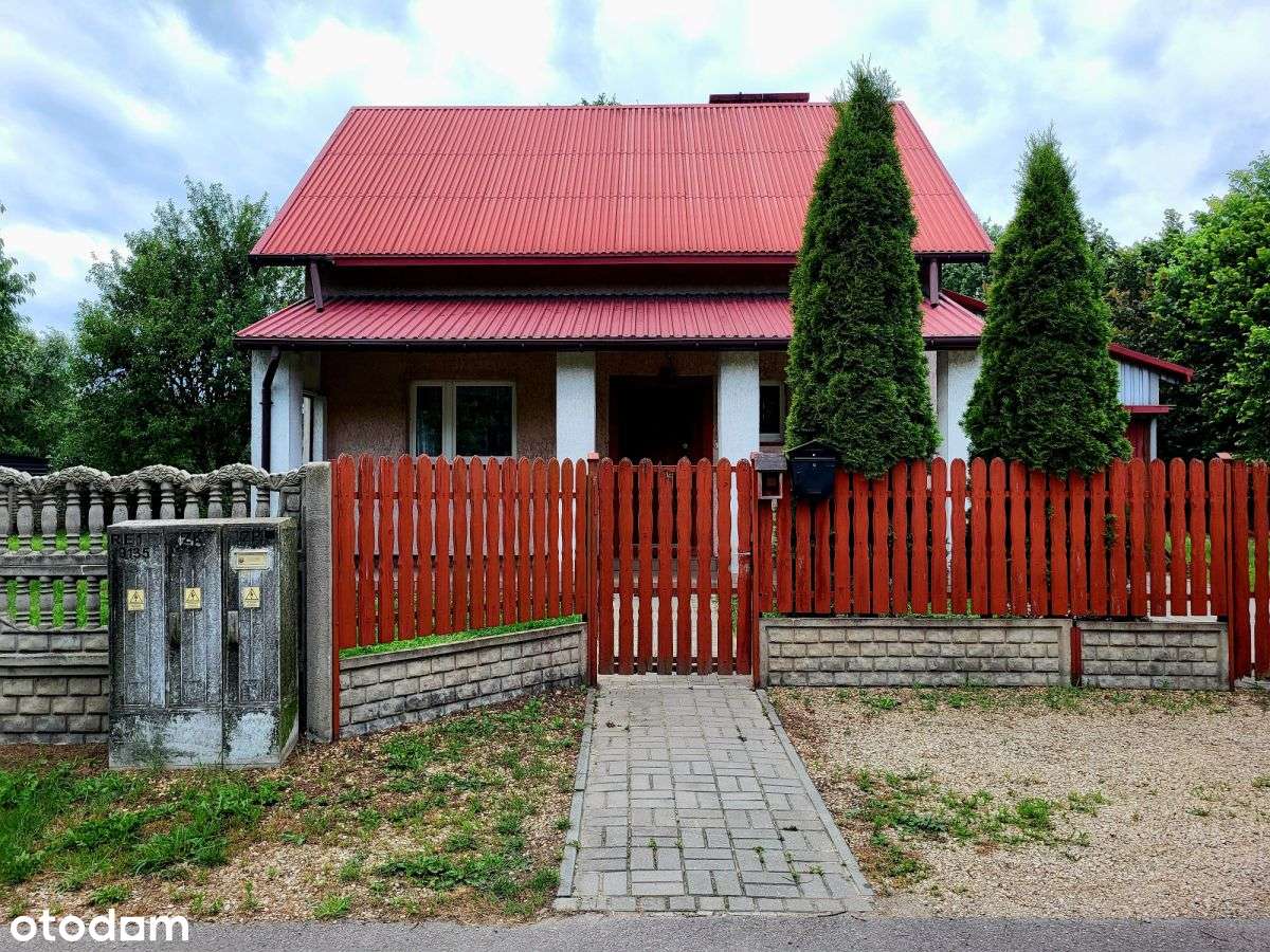 Dom z garażem w Częstochowie działka 709m²