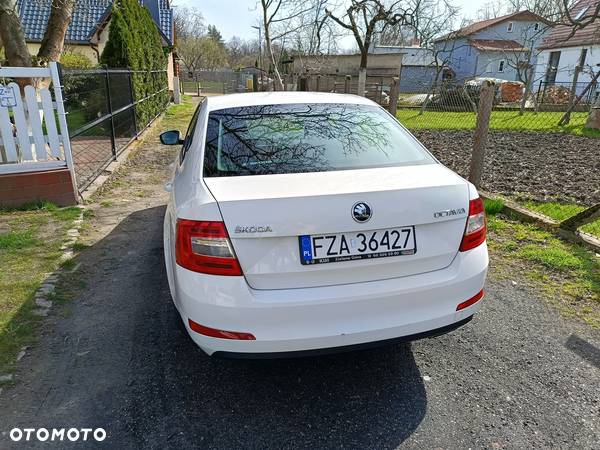 Skoda Octavia 1.6 TDI Ambiente - 15