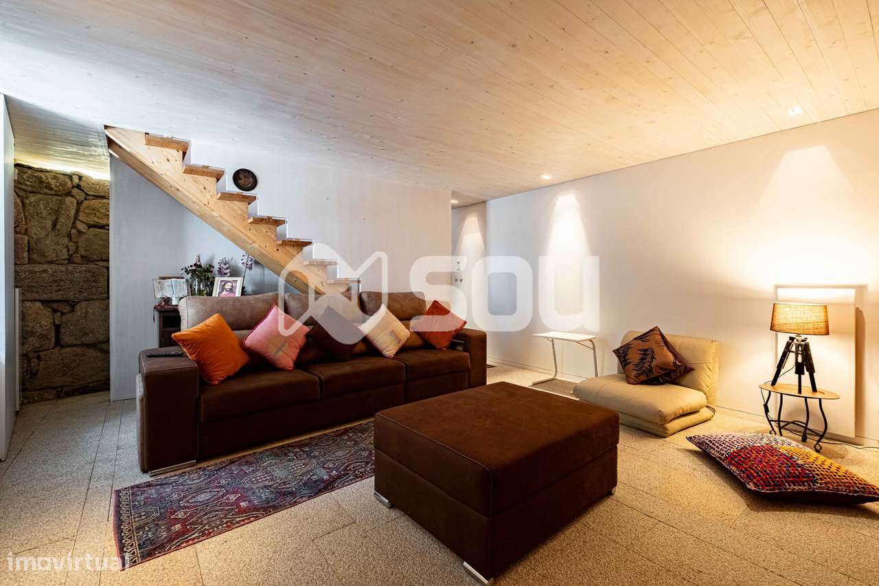 Moradia c/ piscina, terreno e logradouro em Cinfães - Grande imagem: 5/31