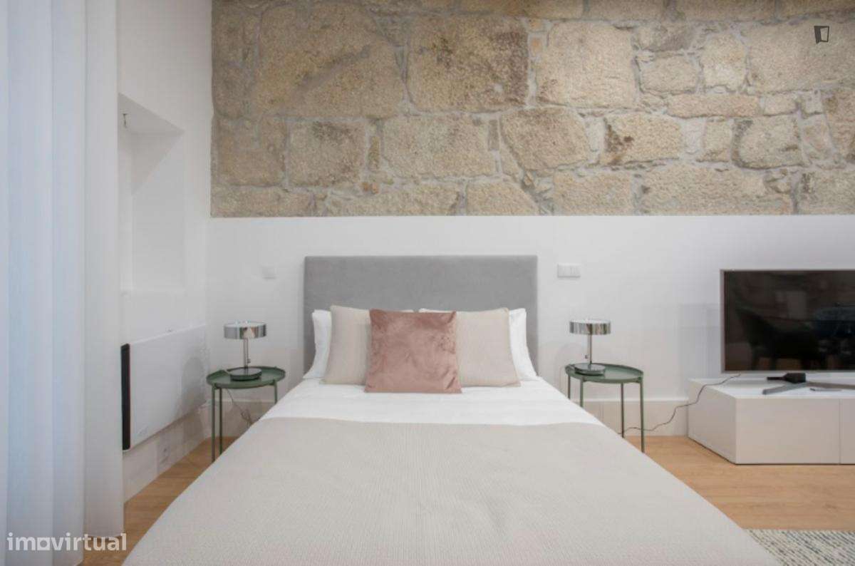 Estúdio - localizado em Cedofeita Porto - Grande imagem: 2/22