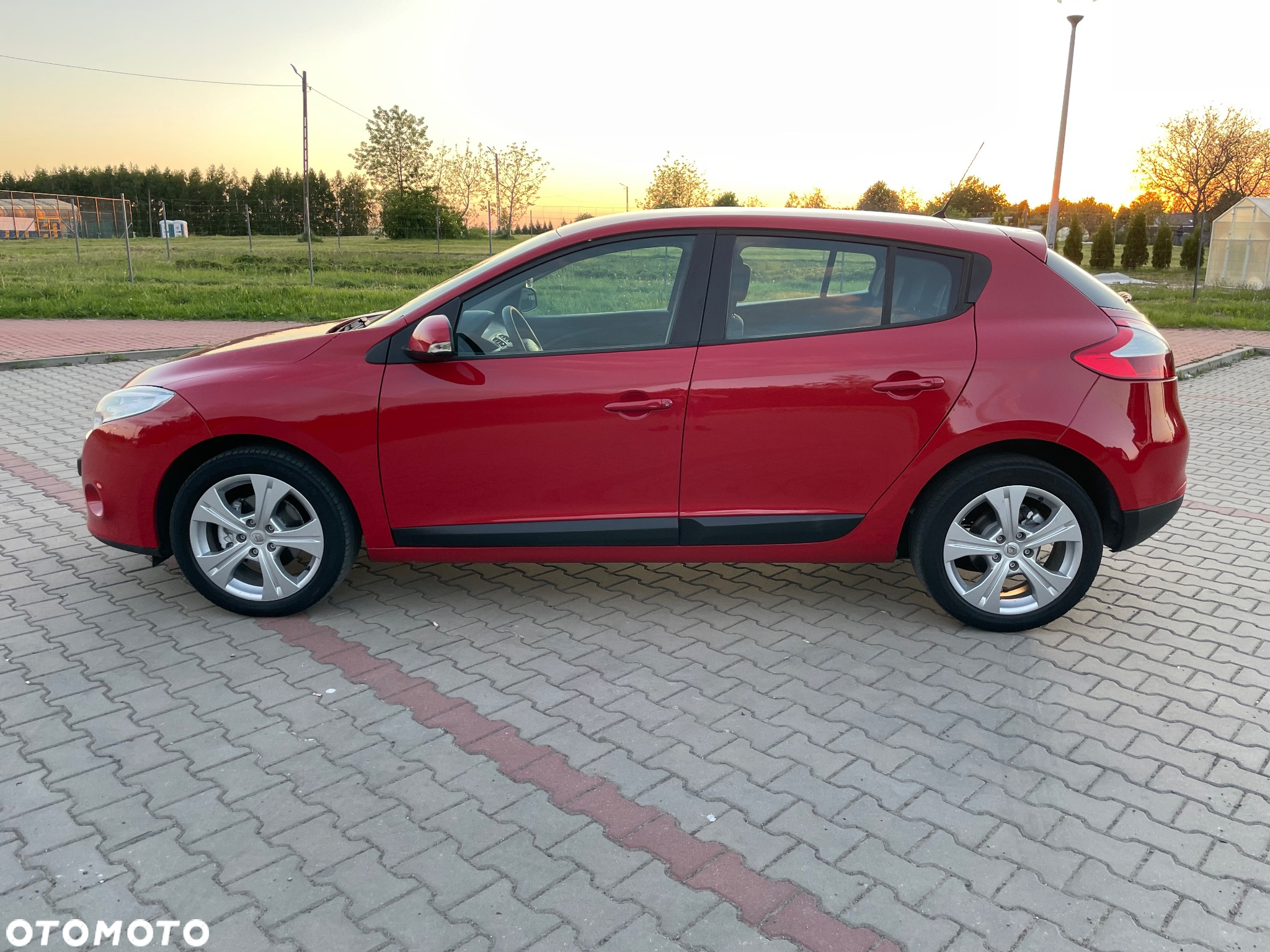 Renault Megane 1.6 16V 100 Expression - 9