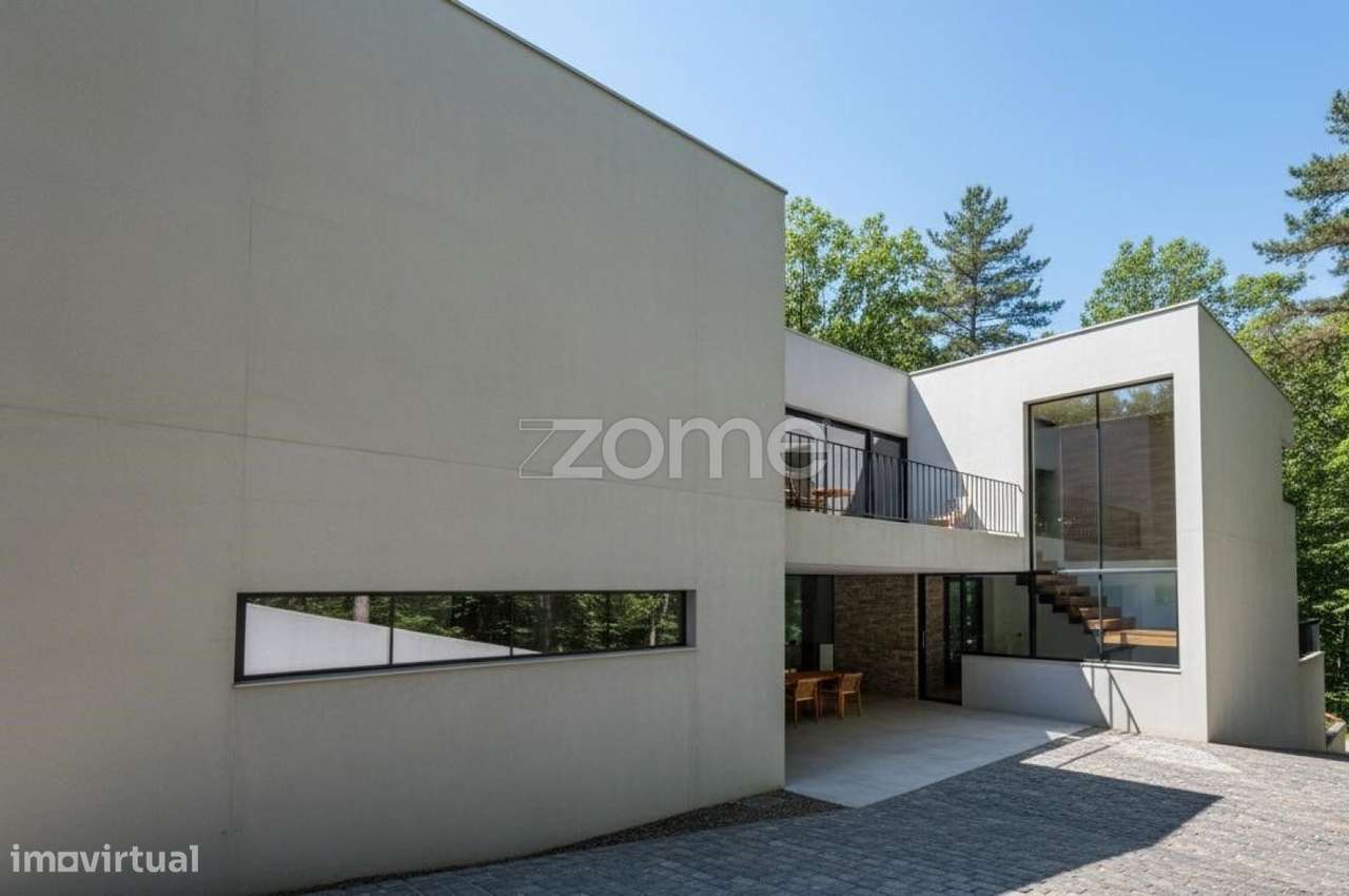 Lote de Terreno com projeto para moradia unifamiliar, em Adoufe.-7