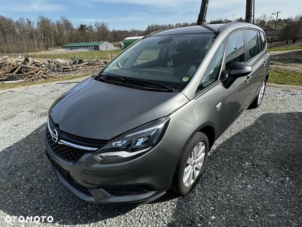 Opel Zafira 2.0 D Start/Stop Active - 1