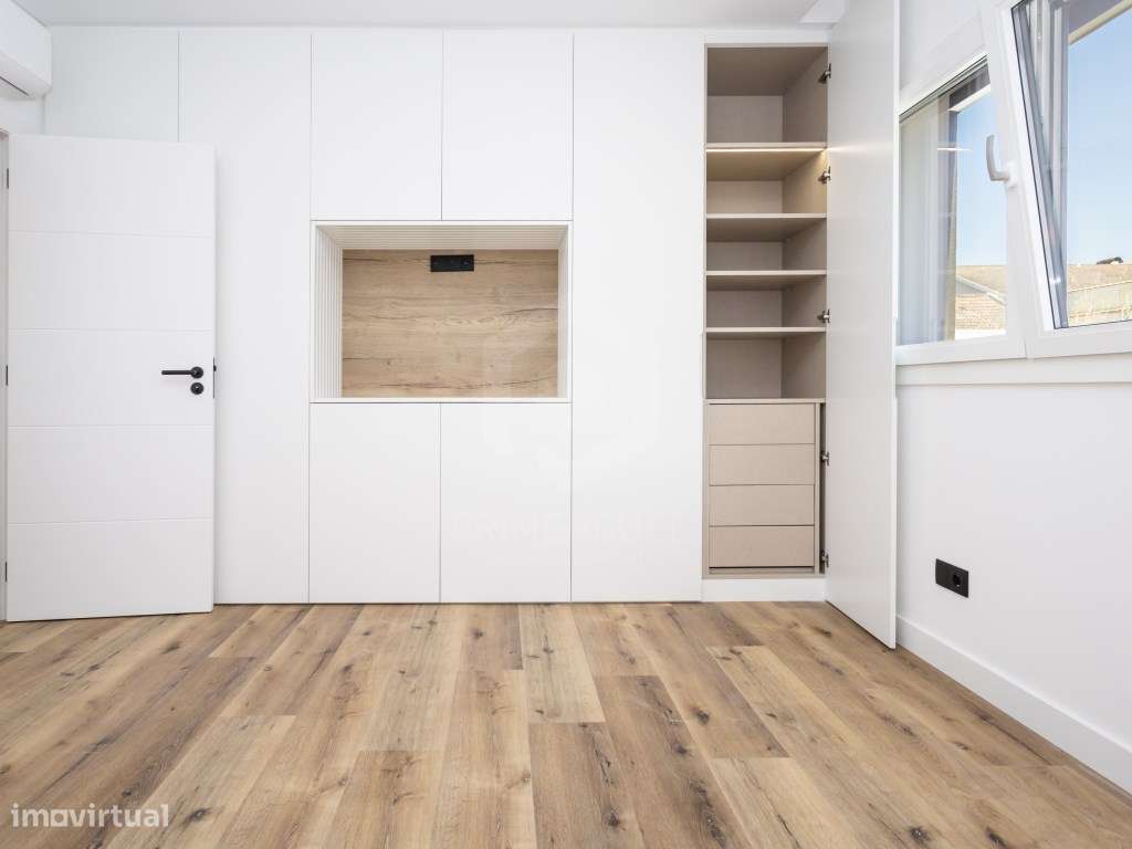 Apartamento T3 + 1 de grandes dimensões em Coina - Barreiro - Grande imagem: 4/10