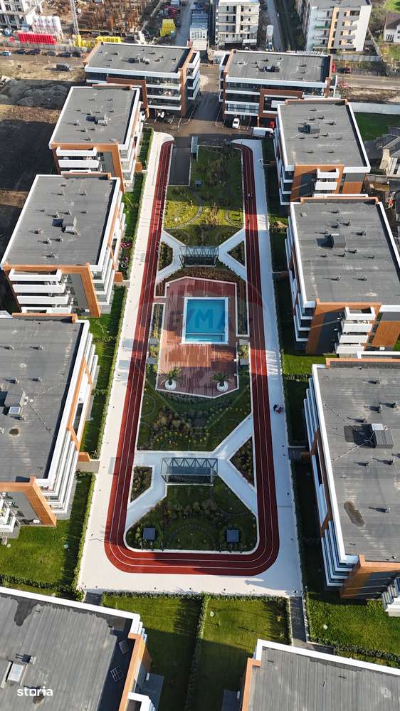 Apartament 3 camere cu Gradina | 207mp | Mobilat | Parcare | Piscina-12