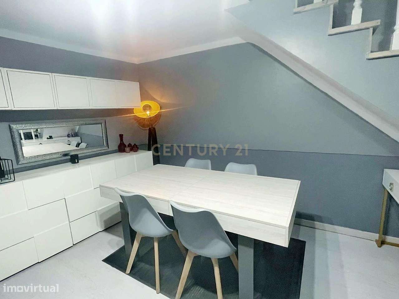 Moradia T2 Triplex no Coração de Odivelas - Grande imagem: 3/24