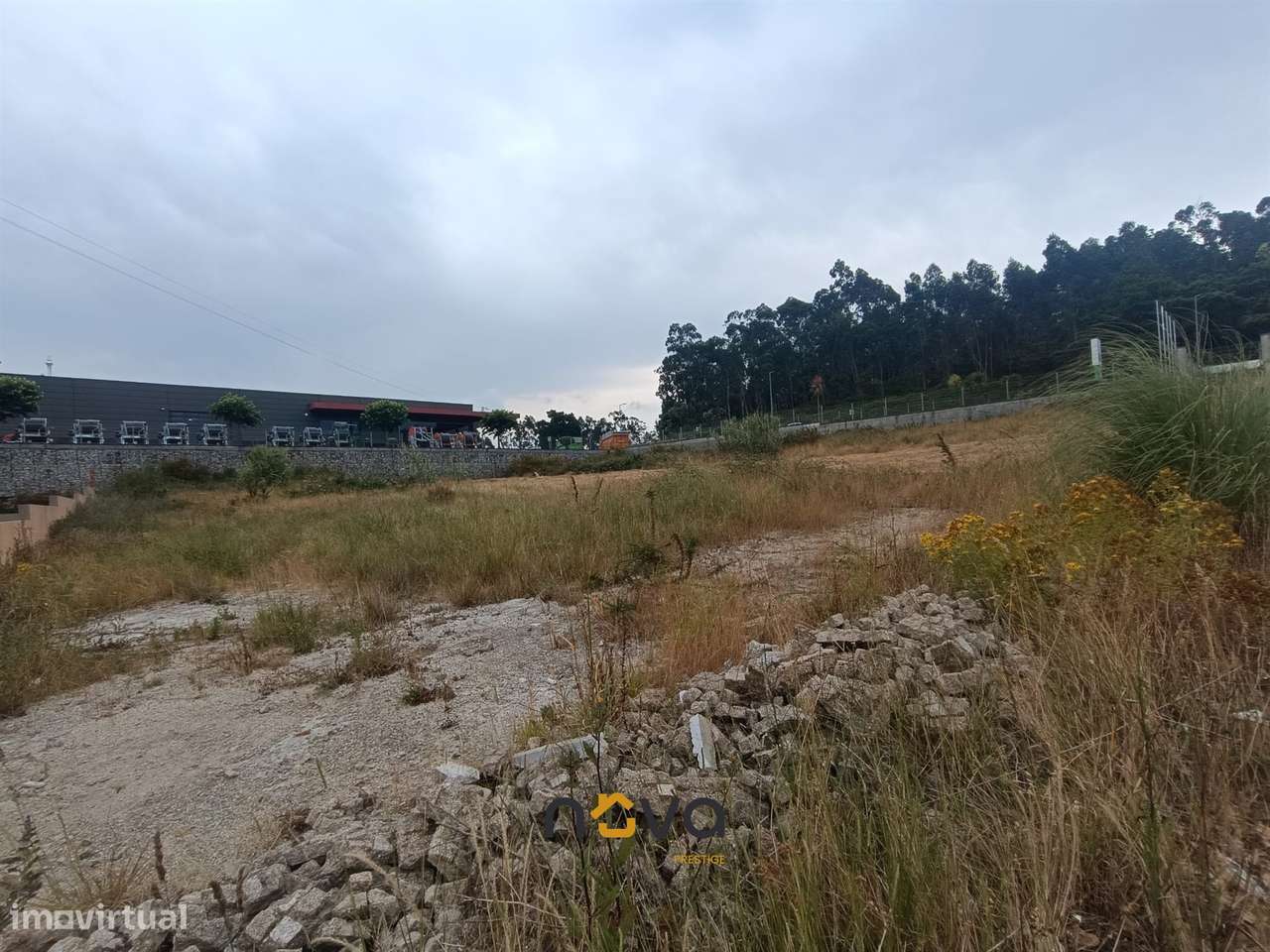Lote de terreno com 700m2 em Macieira da Maia, Vila do Conde  Nova Pre-22