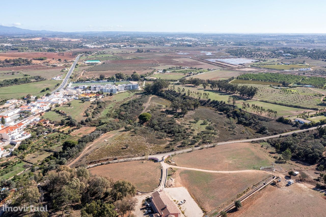 TERRENO RÚSTICO PARA FINS AGRICOLAS, ODIÁXERE