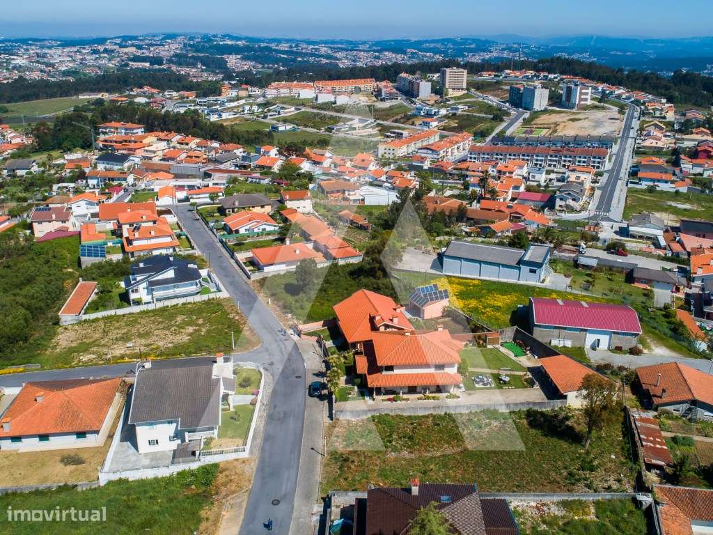 Lote para Construção com 905M2 - São João de Ver-14