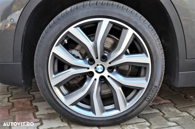 BMW X1 xDrive20i AT - 12