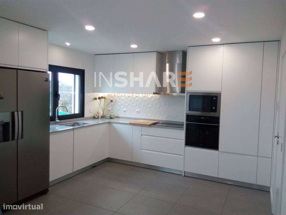 Moradia T3 Banda - Prado - Vila Verde - Grande imagem: 4/18