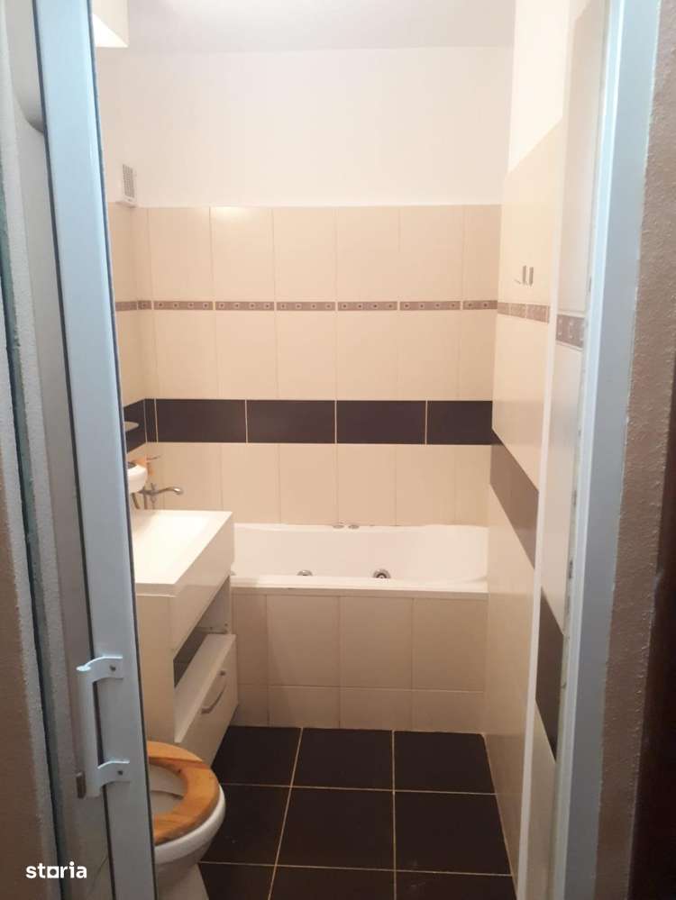 Apartament 4 camere Mazepa1 et3/4 centrala ,pret 92 000 euro neg-2