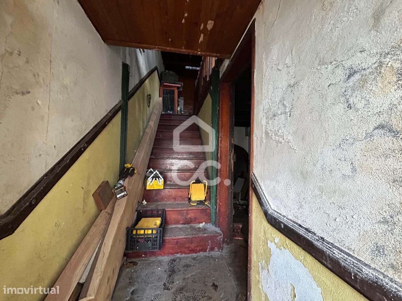 Moradia para Recuperar - São Sebastião - Ponta Delgada-6