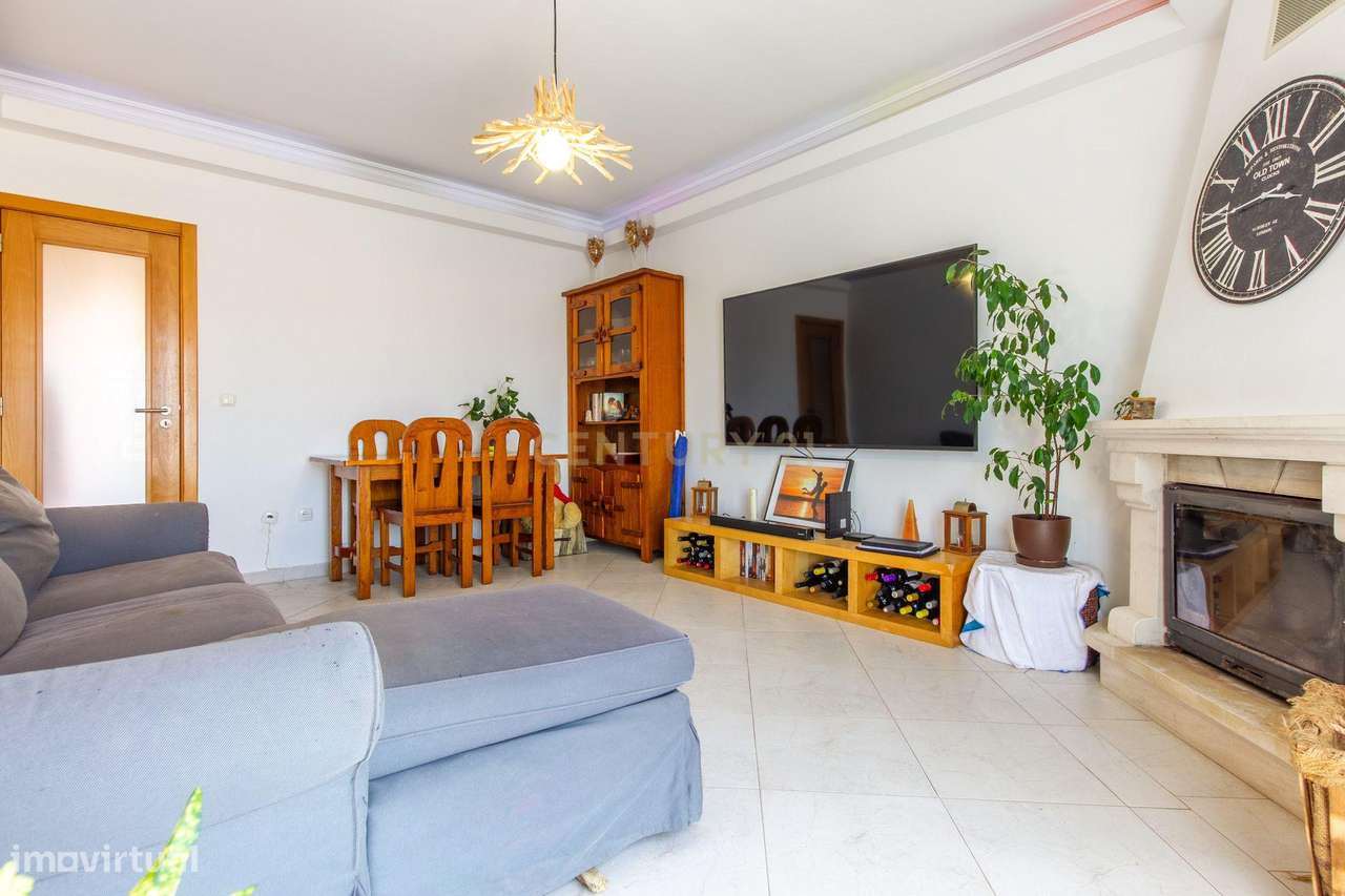 Quinta do Conde - Apartamento de 3 assoalhadas com varanda, lavandaria-5