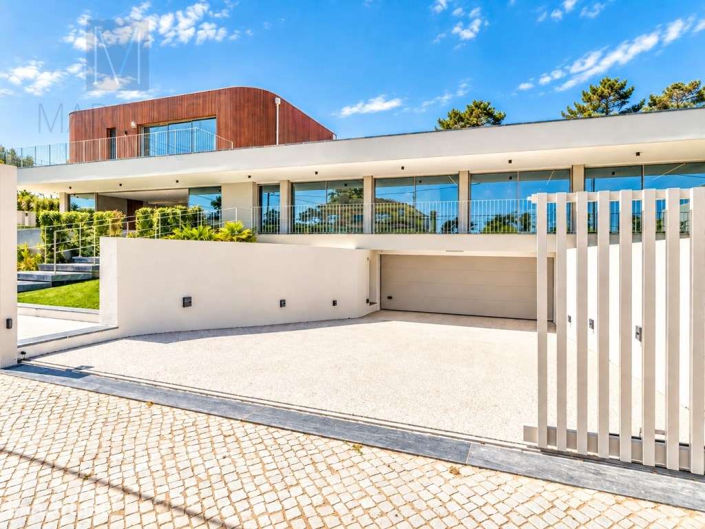 Moradia T5 de Luxo com Piscina Infinita | Verdizela-39