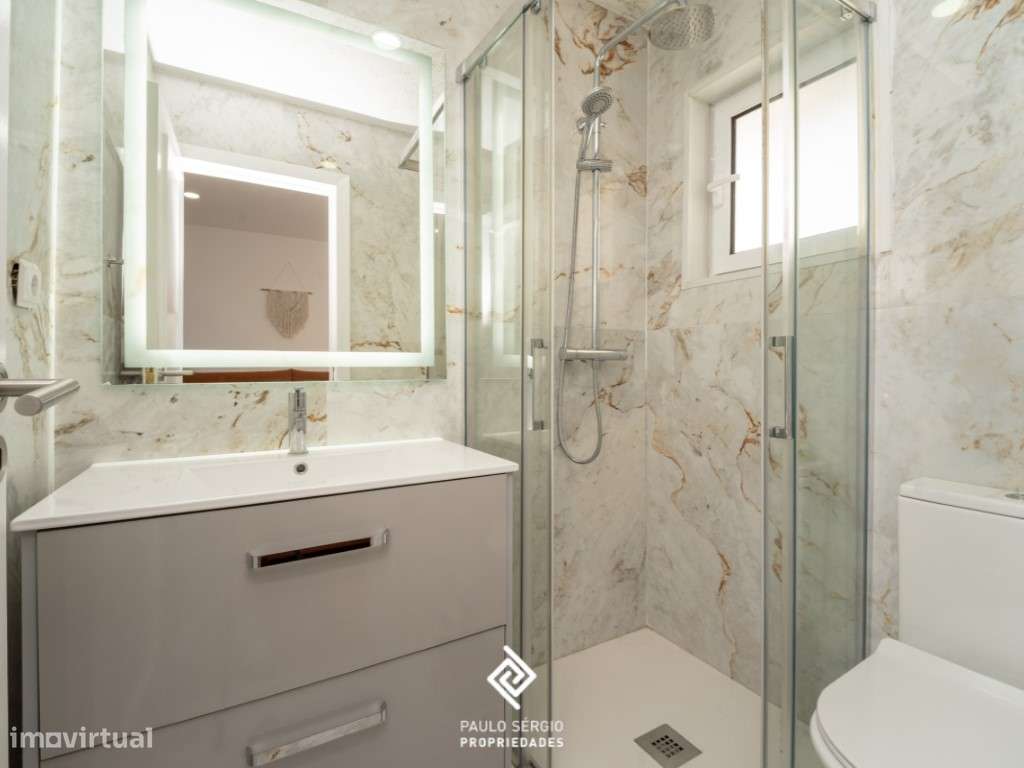 Moradia T3 localizada em Serzedo-13