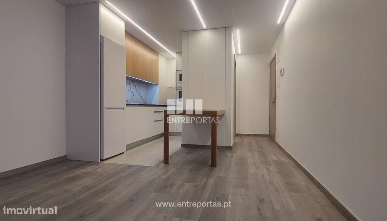 Venda de apartamento T2 Duplex Novo, Centro da Cidade, Viana do Castel - Grande imagem: 2/30