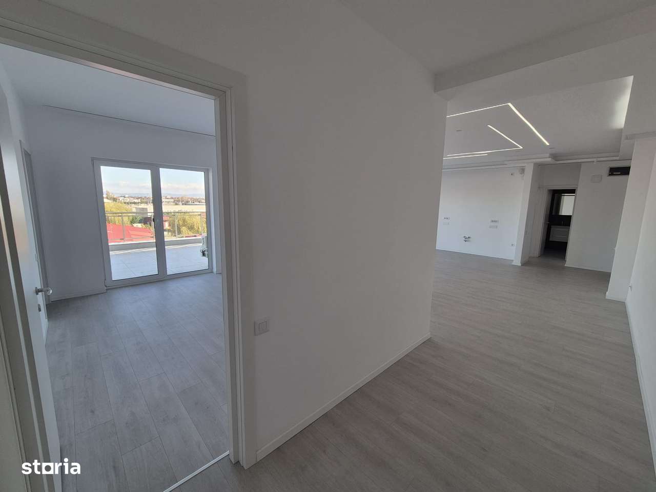 Penthouse NOU, finisat complet, 4 camere, parcare inclusă, comision 0%-2